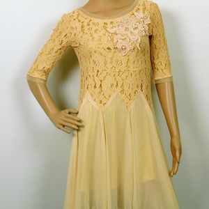 NWT Lace Pearl Chiffon Nude Formal Dress Women 4/6